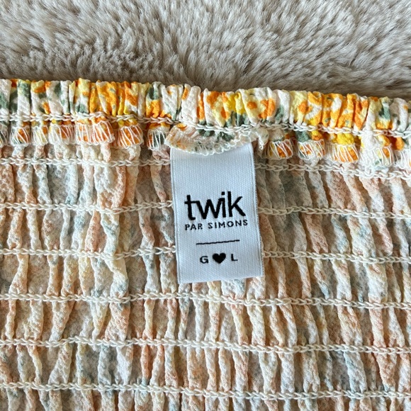 Simons ruffled yellow floral shirt - Picture 4 of 4